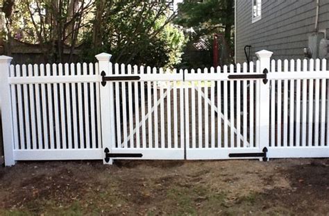 Fence Gates Installed By A Anastasio Fence Company Picket Fence Gate