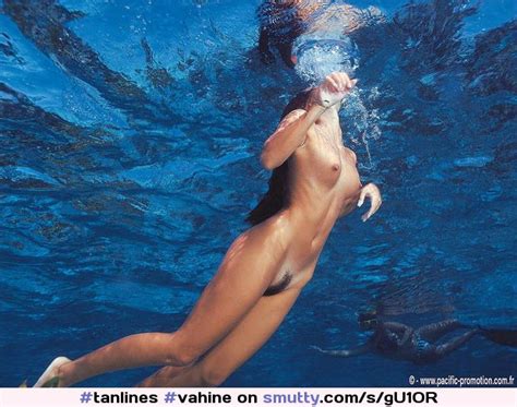 Vahine Polynesiefrancaise Nude Island Islandgirl Inthewater Sea Perfectbody