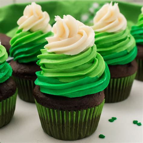 St Patricks Day Cupcakes Two Sisters