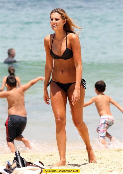 Laura Dundovic In Black Bikini On Bondi Beach