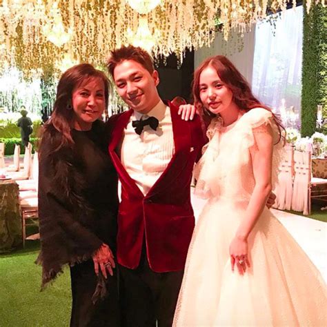 Gd spotted crying at taeyang and min hyo rin's wedding gd and taeyang have been together ever since they were 12 while. Stunning Photos From Taeyang And Min Hyo Rin's 'Breaking ...