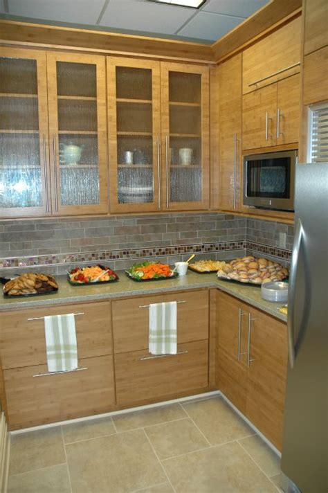 Here's an easy diy guide to replacing kitchen cabinets. Replacing Your Kitchen Cabinets - Brunsell