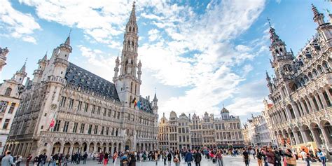 see the best way to spend 2 days in brussels find out which are the symbols of the city what