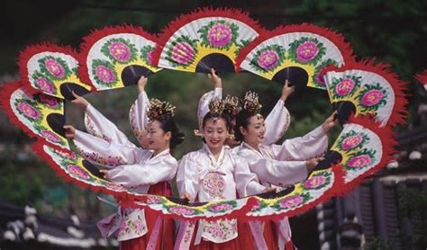 Buchaechum Fan Dance A Traditional Form Of Korean Dance Usually
