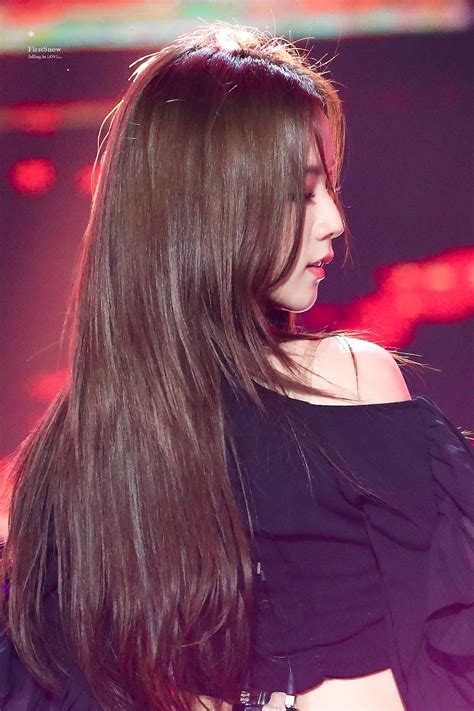Proof That Blackpink Jisoos Side Profile Is One Of The