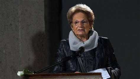 La senatrice a vita, faro per l'italia, andrebbe bene per il ruolo di capo dello stato. Liliana Segre Frasi Celebri