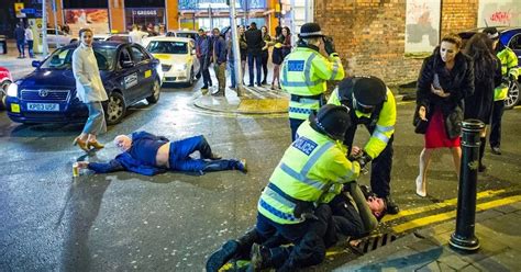 Hilarious City Centre Picture Sums Up Going Out On New Years Eve And