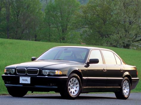 The e38 7 series model is a car manufactured by bmw, with 4 doors and 5 seats, sold new from year 1994 until 1996, and available after that as a used car. BMW 7 Series (E38) specs & photos - 1994, 1995, 1996, 1997 ...