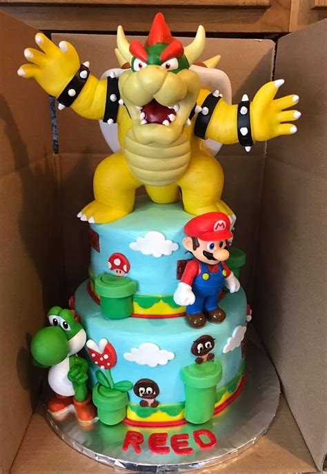 Super Mario Brothers Super Mario Brothers Cake With Toy Characters And