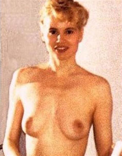 Geena Davis Paparazzi Topless Banned Pics Photo