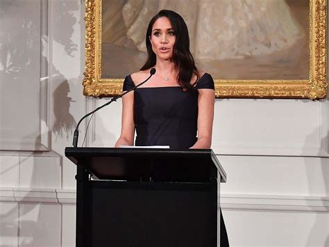 Meghan Markle Wears Dress By Feminist Designer During New Zealand Speech On Women S Suffrage