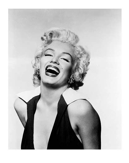 The official facebook page of marilyn monroe. Как найти свое предназначение?