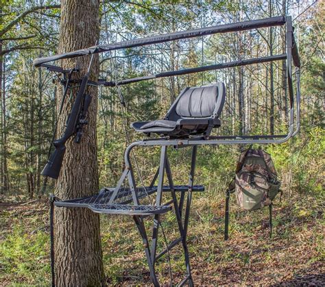 Skunk Ape Bow Hunting Ladder Tree Stand