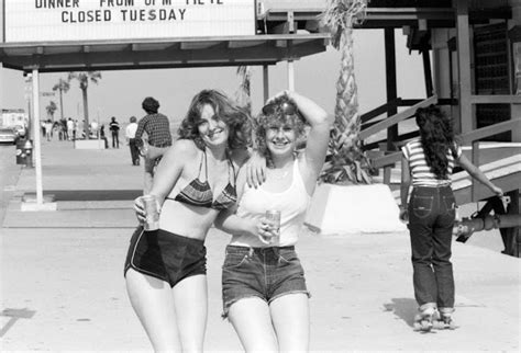 Candid Photographs Of Teenage Girls At Texas Beaches During The S Us Usnostalgiclens