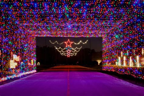13 Of The Best Christmas Drive Thru Lights In Texas