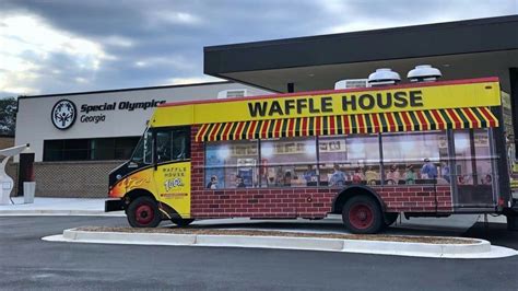 Waffle House Has A Food Truck And Will Cater Your Wedding Waffle Bar
