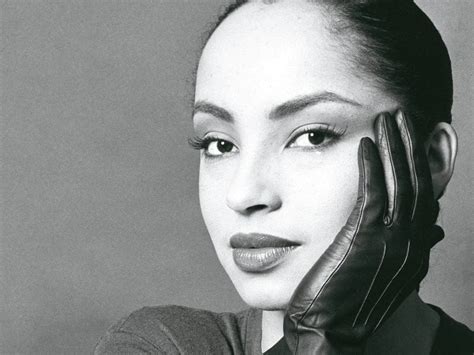 Sades 12 Chicest Style Moments Sade Songs 80s 90s Style World Of