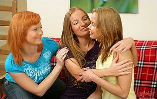 Free Porn Pics Of Three Cuties Lorine Summers Lara Page And Penny Have Lez Anal Fun