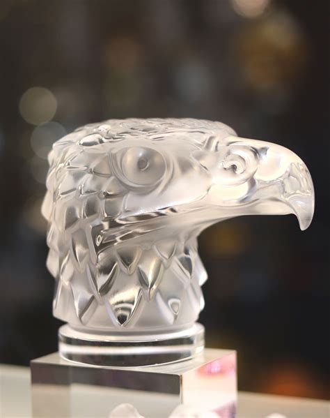 Lalique by lalique for men. SCULPTURE TÊTE D'AIGLE LALIQUE | Vessiere Cristaux