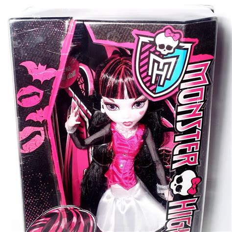 On Hold Monster High Frightfully Tall Draculaura Doll