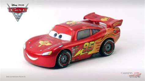 World Of Cars Présentation Du Personnage Flash Mcqueen Lightning