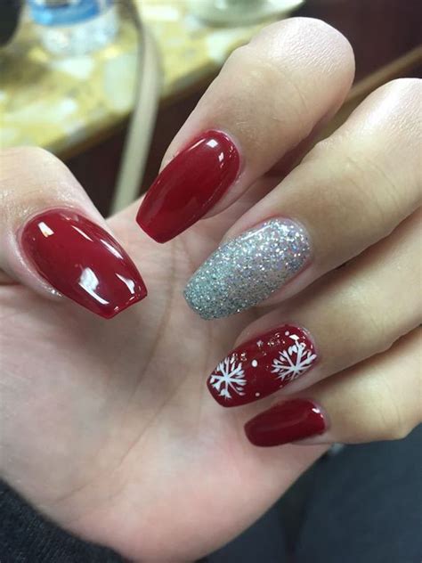 30 Amazing Nail Art Design For Your Christmas Or New Year 2020 Page