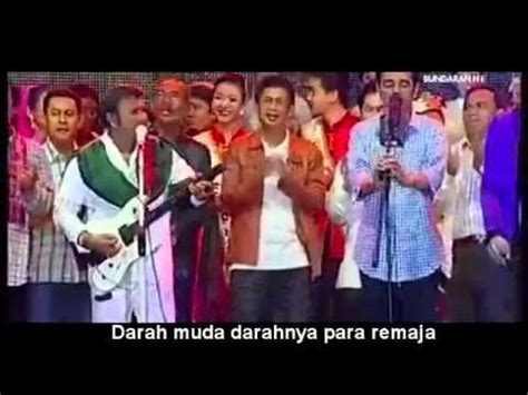 D tak pernah mau mengalah.a a ah. Jokowi feat Rhoma Irama - Darah Muda + lirik - YouTube
