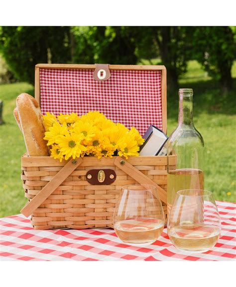 Vintiquewise Gingham Lined Woodchip Picnic Basket With Lid And Movable