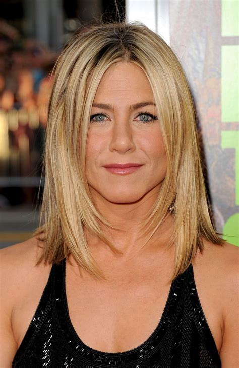 30 Long Bob Haircuts That Are Celeb Approved Jennifer Aniston Hair