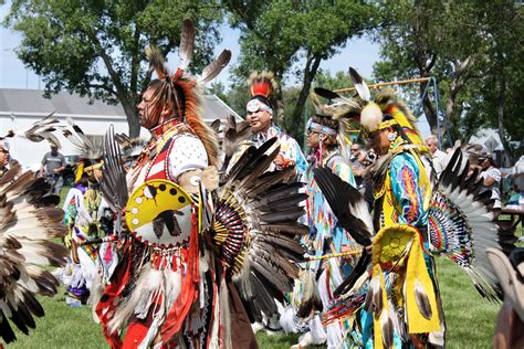 Native Dancers At Pow Wow Canada Pow Wow Pow Culture