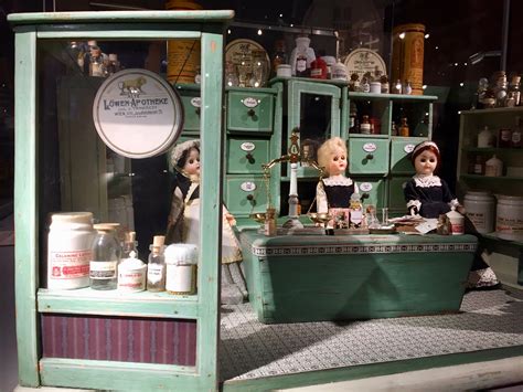 A nostalgic dollhouse collection in Warsaw - Museeum