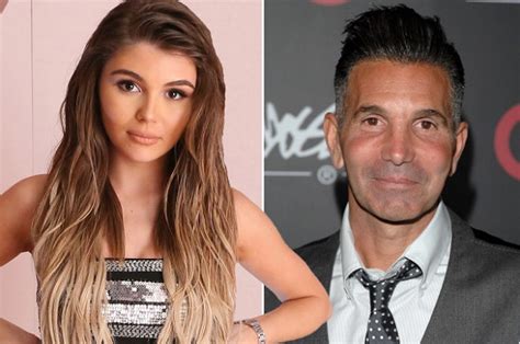 Olivia Jade Giannulli Angry With Her Parents Lori Loughlin And Mossimo