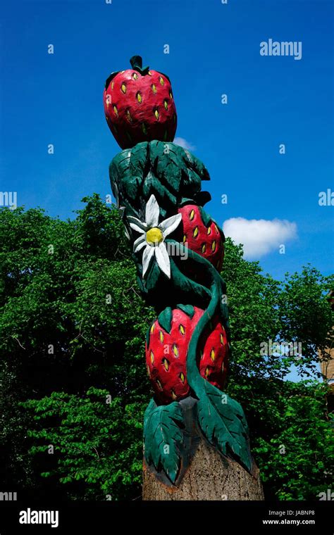 Chainsaw Strawberry Sculpture Stock Photo Alamy