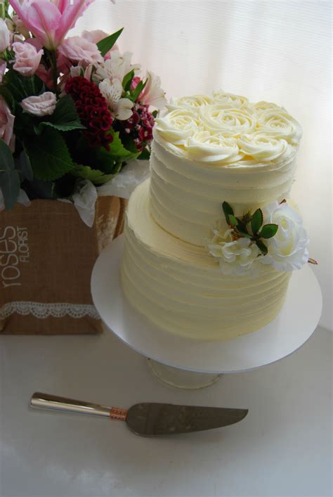 Rosette Petite Wedding Cake 349 Temptation Cakes Temptation Cakes