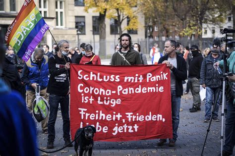 Corona-Impfung: Innenministerium fürchtet Störaktionen während Impfkampagne