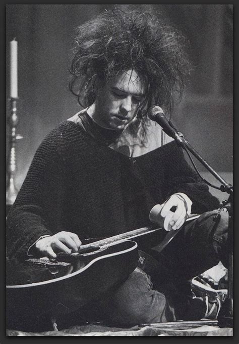 Three Imaginary Chickens — Robert Smith The Cure Mtv Unplugged 1991