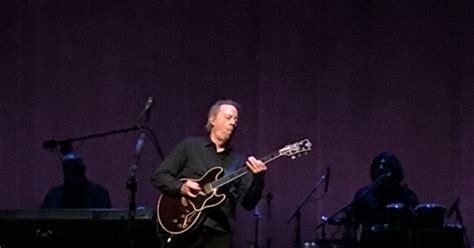 Boz Scaggs Celebrates The Blues In Generous Show At State Theatre