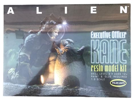 Polar Lights Alien Executive Officer Kane W Egg Base Resin Model Kit New Ebay