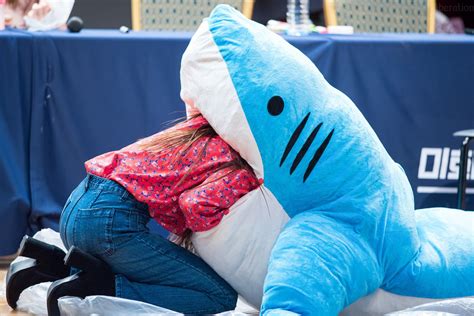 Come Look At Oh My Girls Seunghee Get Eaten By A Shark K Luv