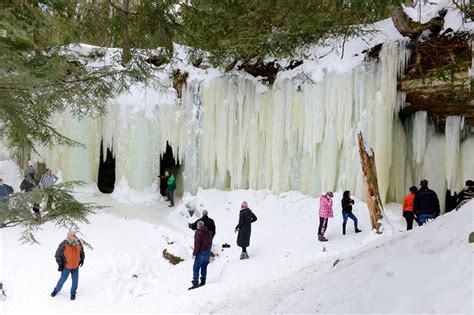 A Look Inside The Stunning Eben Ice Caves In Michigans Upper Peninsula