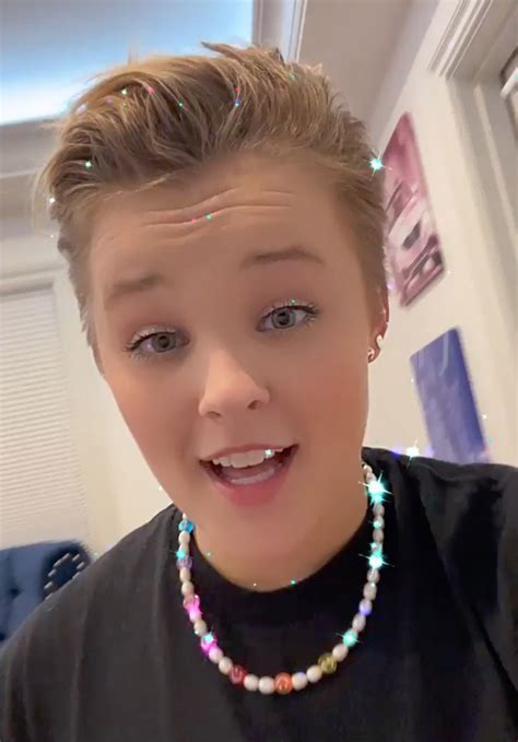 Jojo Siwa Wasnt Invited To 2022 Kids Choice Awards