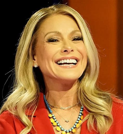 Kelly Ripa Shares Throwback Pics From The ‘70s—and One Standout Dancing Photo