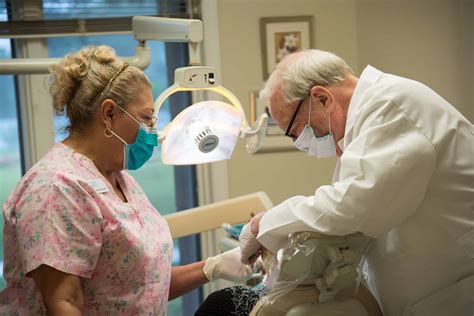 A look at the top dental plans for seniors, what they cover, what they cost and everything else you need to know before choosing the right dental coverage. Just What the Doctor Ordered - Senior Friendship Centers