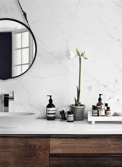 Why To Go For A Minimalist Bathroom Design That Features Simplicity