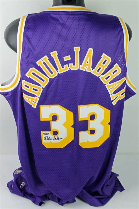 Lot Detail Kareem Abdul Jabbar Signed 1979 Hardwood Classics Lakers