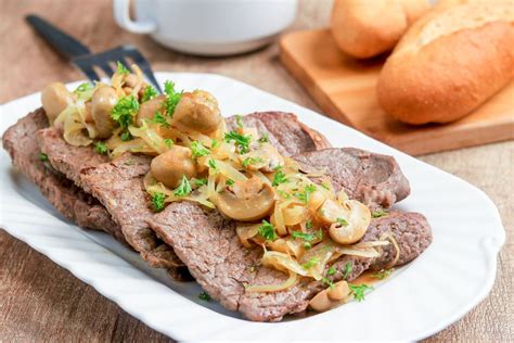 This is just an excellent beef steak marinade that adds juiciness and flavour into steaks, transforming economical steaks from just ok to wow!. Easy Beef Cube Steak With Onions and Mushrooms Recipe
