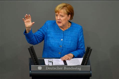Merkel Tror Stadig På En Rolig Britisk Udtræden Af Eu Bt Udland
