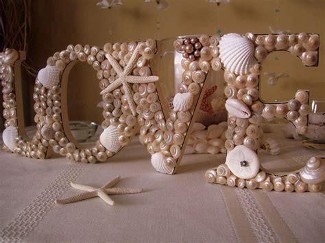 Since going shoeless on the beach is the norm, have a shoe valet for your guests so they don't have to worry about getting sand in. 36 Amazing Beach Wedding Centerpieces | Deer Pearl Flowers