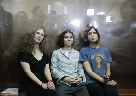 Pussy Riot Appeal Hearing Against Hooliganism Charges Adjourned [video]