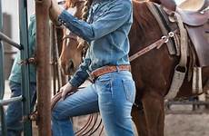 rodeo cowgirl cowgirls cowboy chica jena fashionistas knowles jeans wrangler wranglers sequel westernreiten sevens savannah nfr quickly optics